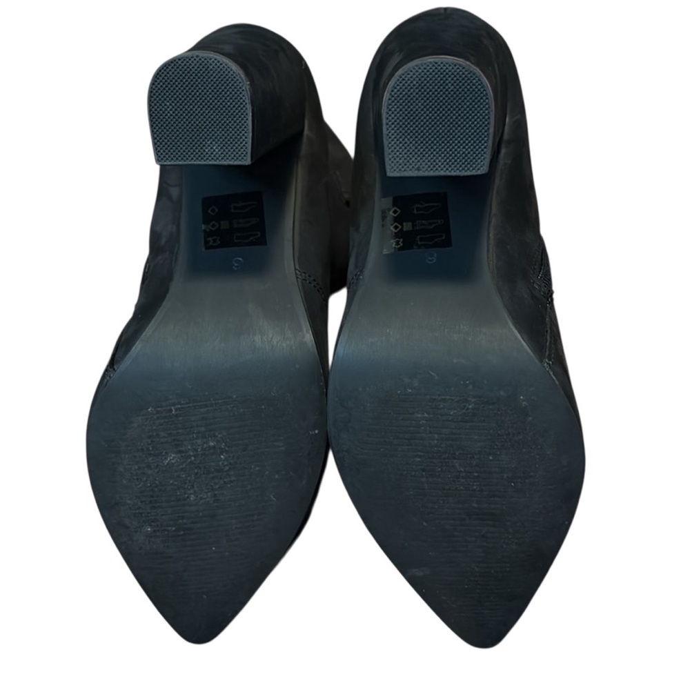 Steve Madden, Ruling Black Nubuck Booties, Size 6, Gently Worn - Picture 6 of 7
